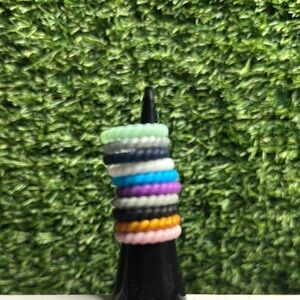 Lot of 10 silicone sz 7 new rings